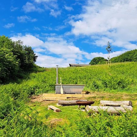 Brackenhill Glamping - Safari Tent With Hot Tub - Sleeps 6 Ivybridge Exterior foto