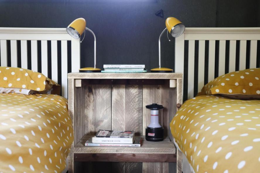 Brackenhill Glamping - Safari Tent With Hot Tub - Sleeps 6 Ivybridge Exterior foto